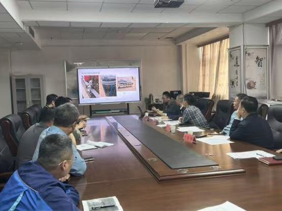 8cee7ce83b52e3f03b567bb52e05920e.jpg 8cee7ce83b52e3f03b567bb52e05920e.jpg